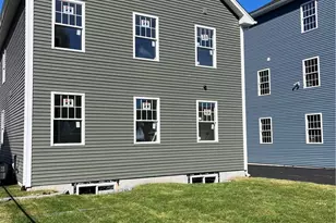 88 Coggeshall St, Providence, RI 02908 - Photo 6