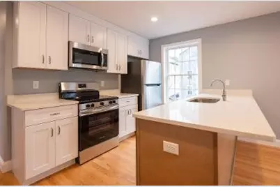 84 Coggeshall Street, Providence, RI 02908 - Photo 14