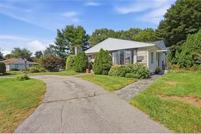 11 Rosewood Drive, North Providence, RI 02904 - Photo 2