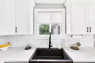 6 Raymond Dr, Johnston, RI 02919 - Photo 4