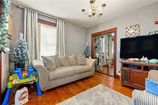 28 Knight St, Central Falls, RI 02863 - Photo 8
