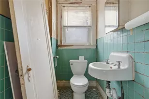 11 Grand View St, Providence, RI 02906 - Photo 10