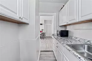 51 Hall St, Providence, RI 02904 - Photo 18