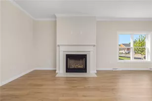 633 S Shore Village Blvd, South Kingstown, RI 02879 - Photo 12