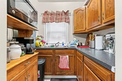 7 Williams Street, Pawtucket, RI 02860 - Photo 14