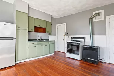 7 Williams Street, Pawtucket, RI 02860 - Photo 30