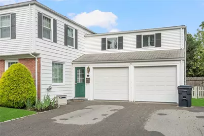 15 Elmsgate Way, East Providence, RI 02916 - Photo 2