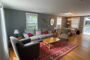25 Waite Ct, North Kingstown, RI 02852 - Photo 4