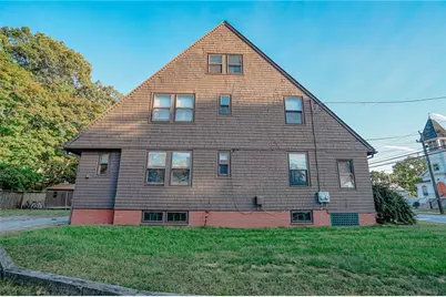 133 Roger Williams Avenue, East Providence, RI 02916 - Photo 8