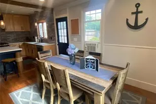 11 S Baptist St, Newport, RI 02840 - Photo 2
