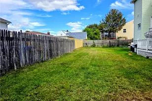 40 Kiley St, North Providence, RI 02911 - Photo 20