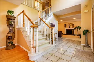 38 Mark Dr, Lincoln, RI 02865 - Photo 14