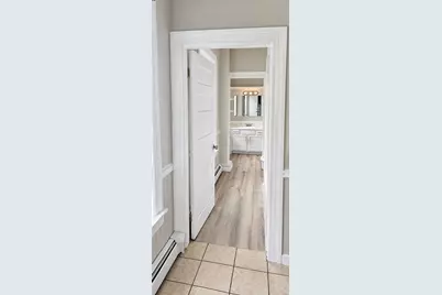 398 Broadway #3R, Pawtucket, RI 02860 - Photo 8