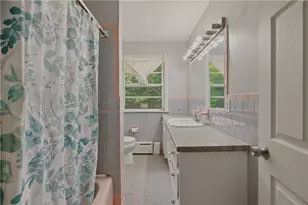 1639 Bulgarmarsh Rd, Tiverton, RI 02878 - Photo 28