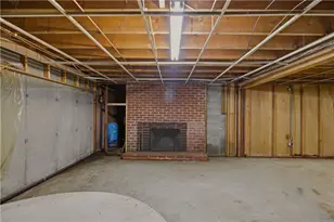 1639 Bulgarmarsh Rd, Tiverton, RI 02878 - Photo 38
