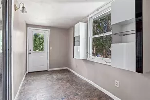 37 Newell St, West Warwick, RI 02893 - Photo 6