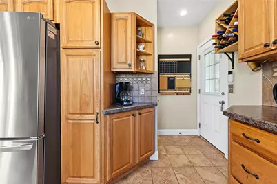 19 Anoka Road, Warwick, RI 02888 - Photo 8