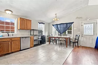 147 Mount Saint Charles Avenue, Woonsocket, RI 02895 - Photo 4