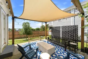 41 Rochambeau Ave, Providence, RI 02906 - Photo 8