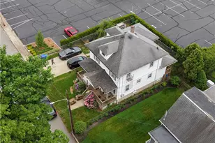 10 Gendron St, West Warwick, RI 02893 - Photo 4