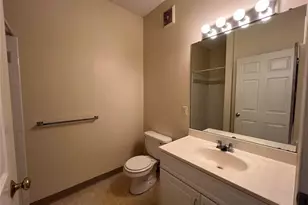 110 Mill St, Woonsocket, RI 02895 - Photo 28