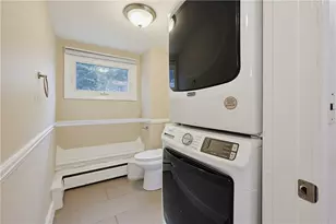 34 Bellevue Dr, Cranston, RI 02920 - Photo 22