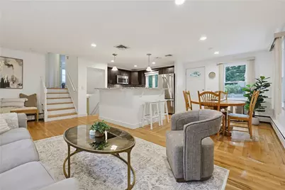 34 Bellevue Drive, Cranston, RI 02920 - Photo 4