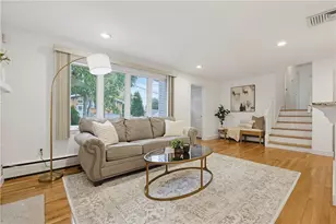 34 Bellevue Dr, Cranston, RI 02920 - Photo 2