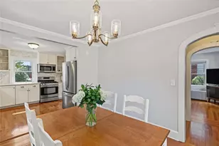 92 Edgehill Rd, Providence, RI 02906 - Photo 18