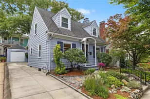 92 Edgehill Rd, Providence, RI 02906 - Photo 1
