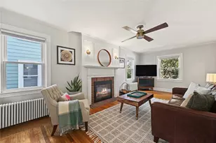 92 Edgehill Rd, Providence, RI 02906 - Photo 8