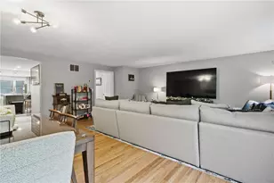 35 Waterview Dr, Smithfield, RI 02917 - Photo 22