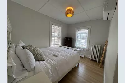 8 Barney Street #B, Newport, RI 02840 - Photo 8
