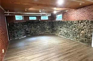 131 Irving Ave, Providence, RI 02906 - Photo 10