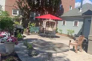 131 Irving Ave, Providence, RI 02906 - Photo 12