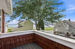 127 Woodbine Ave, Warwick, RI 02886 - Photo 20