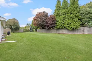 70 Lambert St, Narragansett, RI 02882 - Photo 32