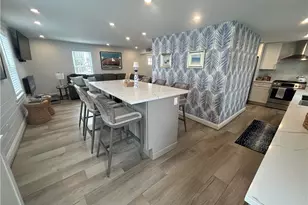 23 Anthony St, Newport, RI 02840 - Photo 6