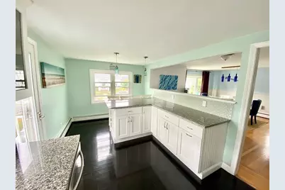 85 Eustis Street, Newport, RI 02840 - Photo 4