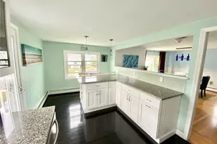 85 Eustis St, Newport, RI 02840 - Photo 4