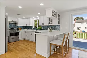 245 Chestnut St, Bristol, RI 02809 - Photo 6