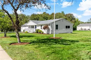 245 Chestnut St, Bristol, RI 02809 - Photo 2