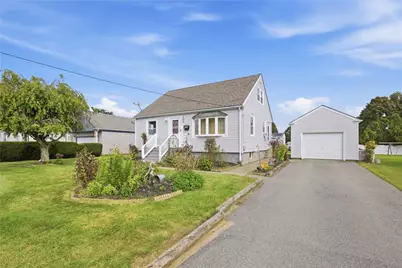 136 Durfee Road, Tiverton, RI 02878 - Photo 2