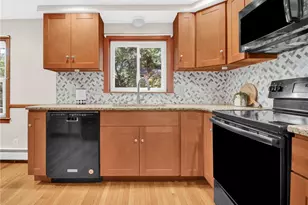133 Inman Ave, Warwick, RI 02886 - Photo 12