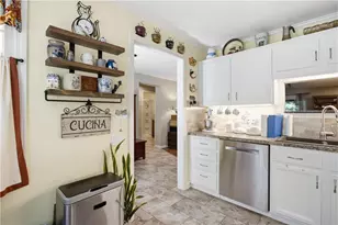 21 Trellis Dr, West Warwick, RI 02893 - Photo 10