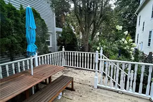 15 Chestnut St, Newport, RI 02840 - Photo 10