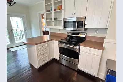 15 Chestnut Street, Newport, RI 02840 - Photo 8