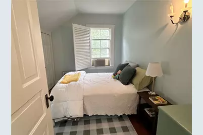 15 Chestnut Street, Newport, RI 02840 - Photo 12
