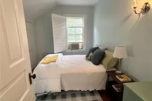 15 Chestnut St, Newport, RI 02840 - Photo 12