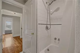 10 Loxley Rd, Providence, RI 02908 - Photo 24